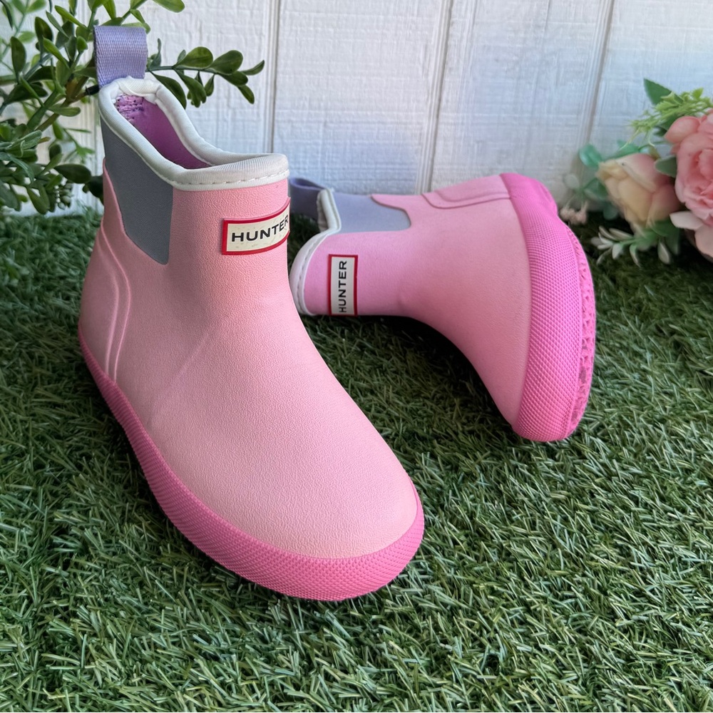 HUNTER Little Kids Finley in Medium Pink Pull On Waterproof Rain Boots Size 12